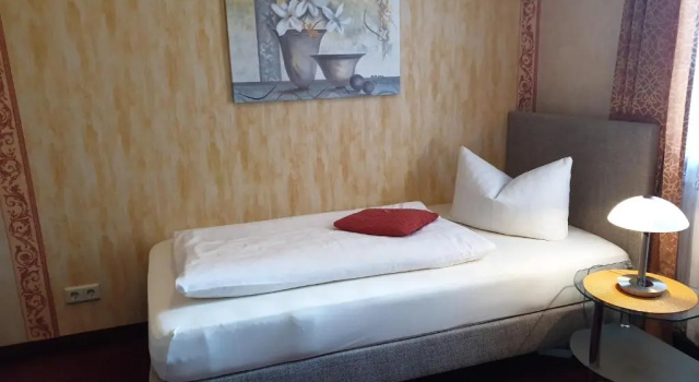 Haus Jutta, Забронировать Отель Гёссвайнштайн Байройт
