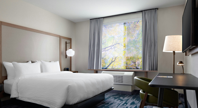 Fairfield Inn & Suites by Marriott Fayetteville, Забронировать Отель Отели Арканзаса с бассейном, Бассейн