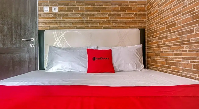 RedDoorz @ Panglima Polim, Book Hotel Kebayoran Baru 