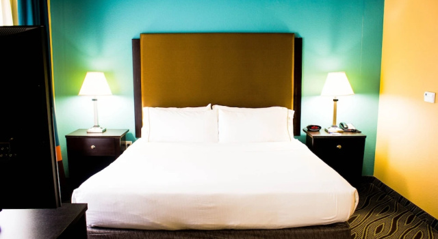 Двухместный люкс Holiday Inn Express & Suites Havelock Northwest New Bern by IHG