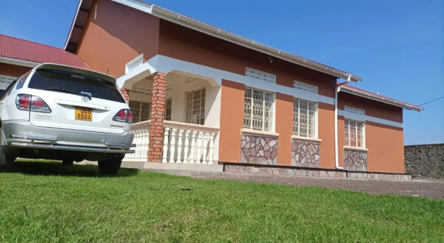 Agape House Kisoro, Rezervovat Hotel Kisoro Hotely....