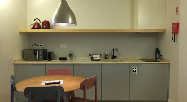 Семейные апартаменты с 2 комнатами с балконом и с видом на город Light Blue Apartments - Downtown Lisbon