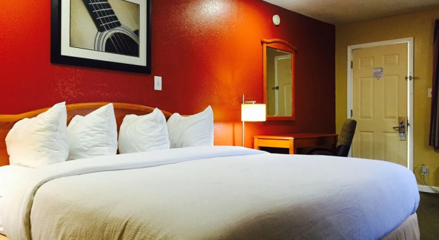 Vista Inn & Suites -Downtown- Memphis, Rezerwuj Hotel Hotele w Memphis z Parkingiem, Parking