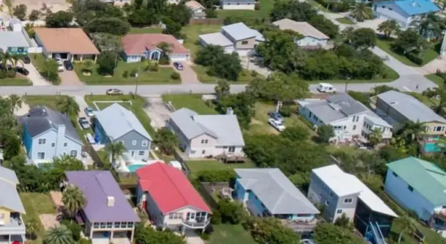 Коттедж с балконом Chiquita Sun House