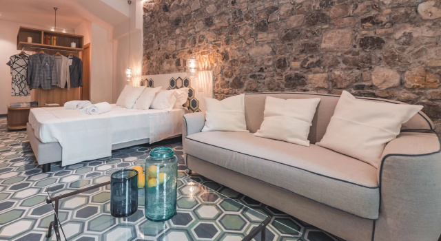 Medousa Suites