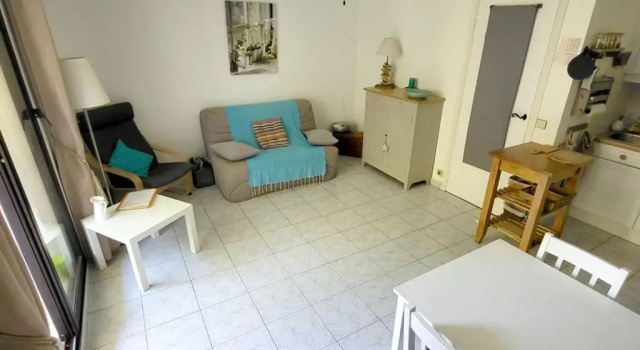 Appartement Six-Fours-les-Plages, 2 pièces, 4 personnes - FR-1-316-157, Забронировать Апартаменты/квартира Отели Var coast с парковкой, Парковка