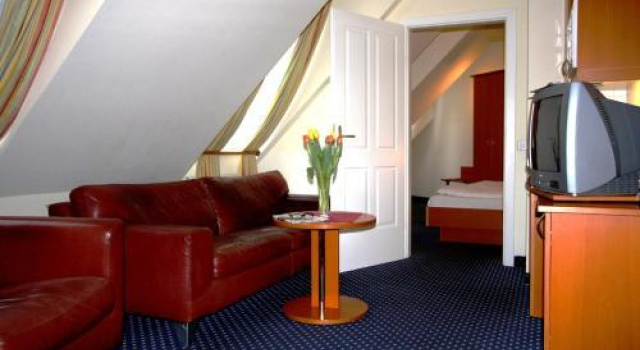Suite Hotel 900 m zur Oper