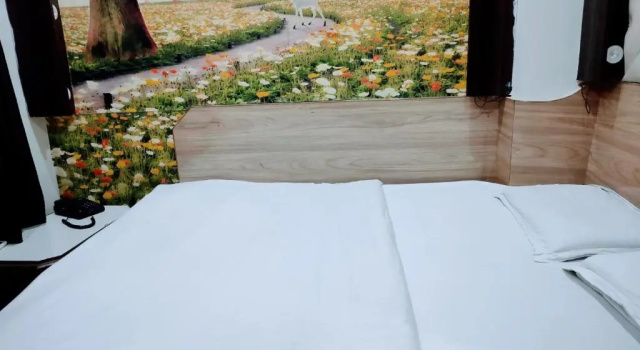 Hotel Omex by WB Inn, Забронировать Отель Отели Нью-Дели с парковкой, Парковка
