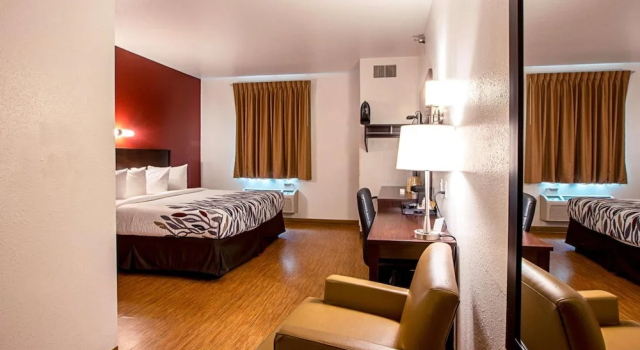 Motel 6, จอง โมเทล Traverse City Michigan