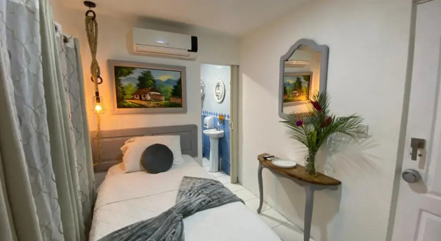 Одноместный номер Standard Berlor Airport Inn