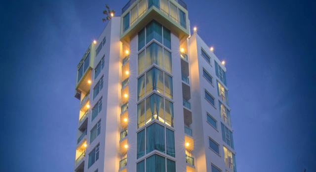 Colina Sky Hotel Phnom Penh, Забронировать Отель Отели Чамкар-Мон с бассейном, Бассейн
