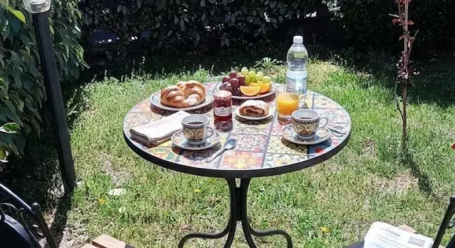 Sardinia Hillside Retreat - Apt 13 - 2BR, quiet area, parking, Забронировать Дом для отпуска Отели Коста-Парадизо с бассейном, Бассейн