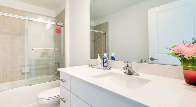 Коттедж Airy Port Charlotte Home w/ Smart TV Near Beaches!