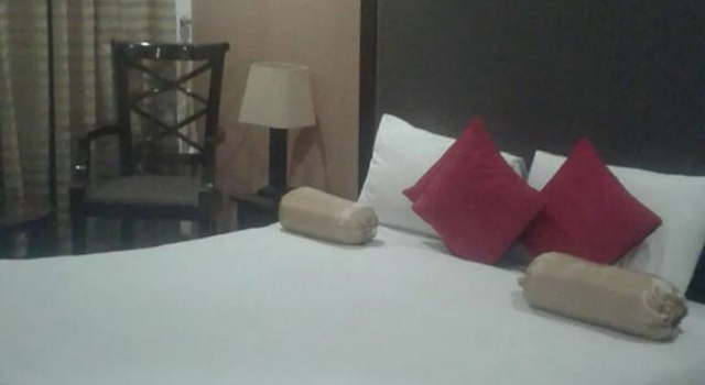 Hotel Grand Inn, Забронировать Отель Лахор Пакистан, рядом с Bagh-e-Jinnah