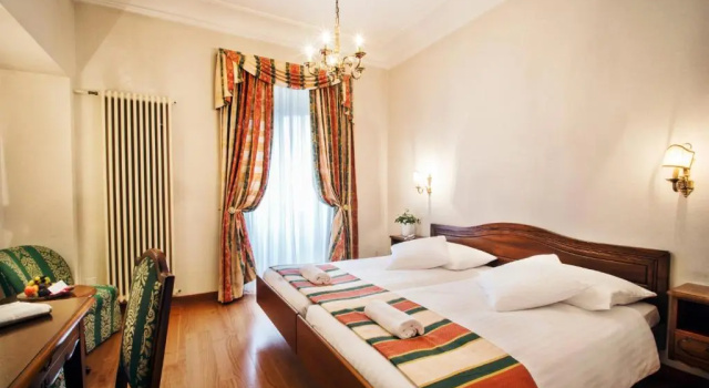 Двухместный номер Classic с красивым видом из окна International au Lac Historic Lakeside Hotel
