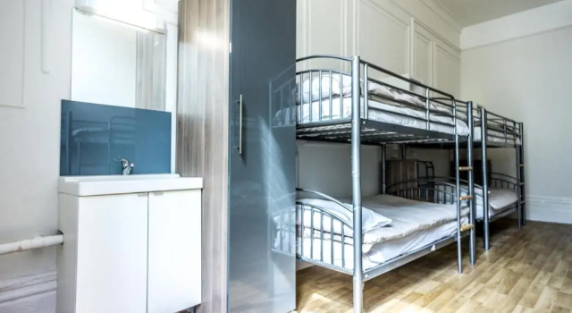 Кровать в общем номере (женский номер) Sandeman-Allen Hostel (Bayswater)
