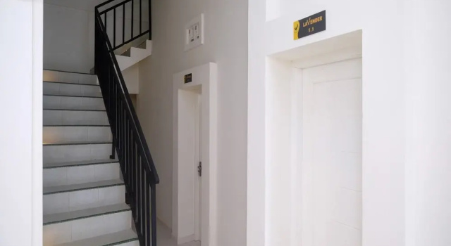 RedDoorz Near Terminal Bus Purwokerto, Book Hotel Central Java hoteller med parkering, Parkering