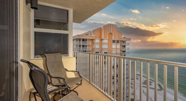 Estero Beach And Tennis Ph5 Building C 1 Bedroom Condo by RedAwning, Забронировать Апартаменты/квартира Форт-Майерс-Бич Fort Myers Area