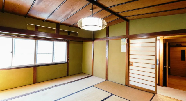 Кровать в общем номере Kashiwaya Ryokan Guesthouse&Sharedhouse - Hostel