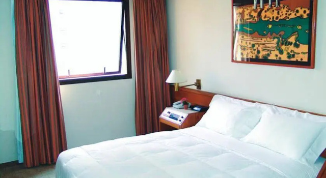 Linson Suite Hotel, Забронировать Отель Отели штата Сан-Паулу с парковкой, рядом с Больница 9 Июля, Парковка