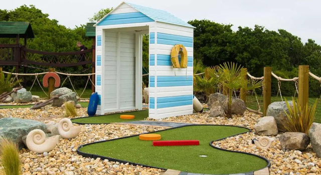Whitecliff Bay Holiday Park, Забронировать Курортный отель Бембридж Остров Уайт