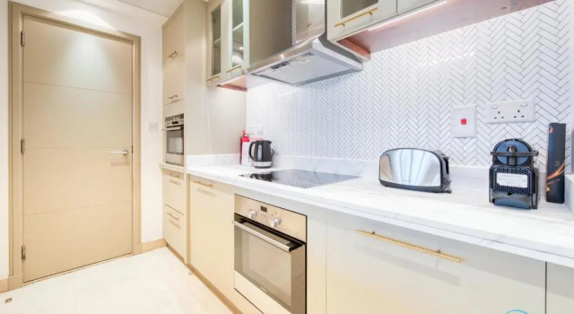 Stunning 1BR in Marina Promenade Dubai Marina by Deluxe Holiday Homes, Забронировать Апартаменты/квартира Джумейра Дубай