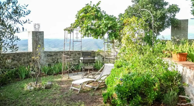 Il Castello Gavorrano, Забронировать Отель Гаворрано Тоскана