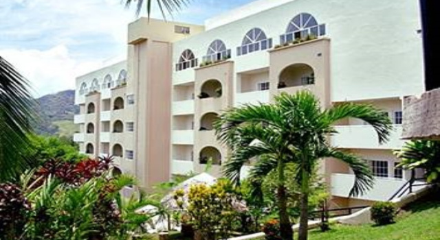 Hotel Las Cumbres & Water Park, Boek Hotel Panama-Stad Hotels met Parkeerplaats, Parkeren