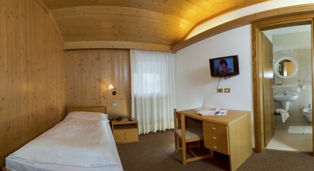 Одноместный номер Standard с видом на горы Hotel Gran Mugon
