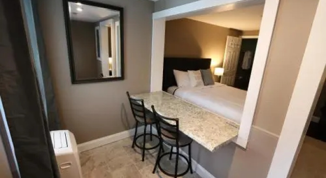Brimley Motel Suites, Забронировать Мотель Бримли штат Мичиган
