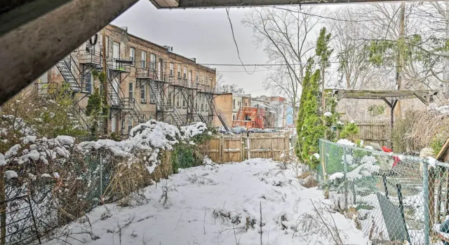 Sophisticated Albany Vacation Rental