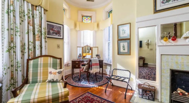 Номер Deluxe Burke Mansion