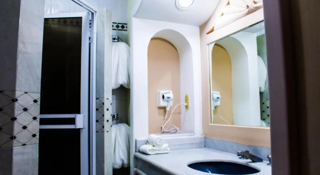 Четырёхместный номер Standard Hotel Sands Arenas