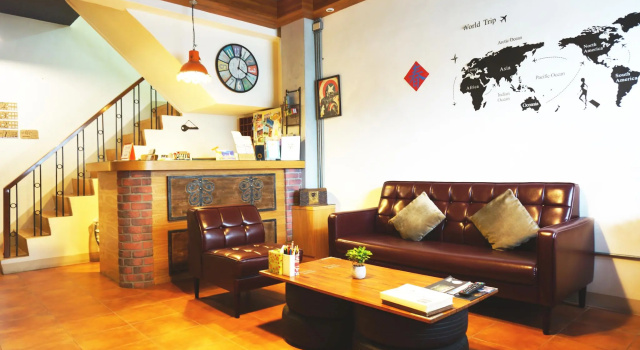 Кровать в общем номере Knock Knock Hostel