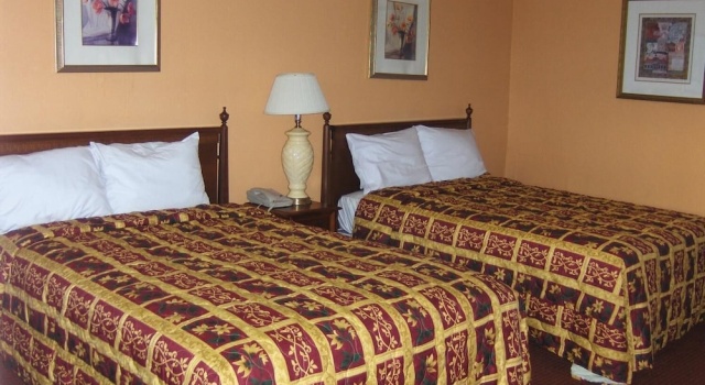 Parkway Inn