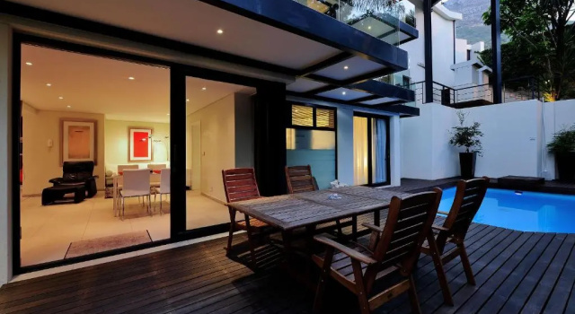 Апартаменты Luxury 129 on Kloof Nek Apartments