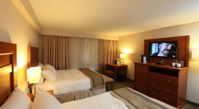 St. Albert Inn & Suites