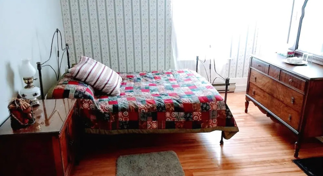 La maison Rose Alma Couette et Café, Забронировать Отель Монт-Оксфорд Квебек