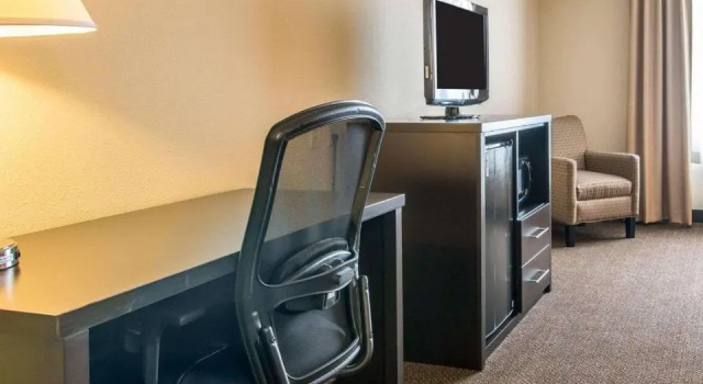 Двухместный номер Business Quality Inn & Suites Niles