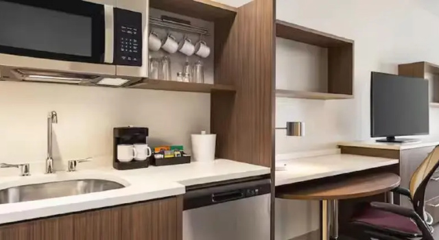 Четырёхместная студия Home2 Suites By Hilton Leesburg, Va