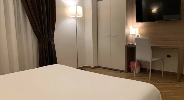 Brain Penthouse Pagani, Đặt Căn hộ Angri Campania