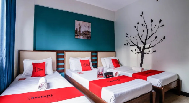 RedDoorz Plus near Rizal Junction