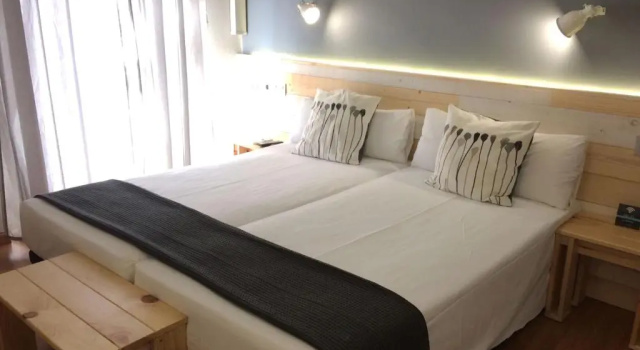 Двухместный номер Standard с балконом Hotel Alda Centro Ponferrada