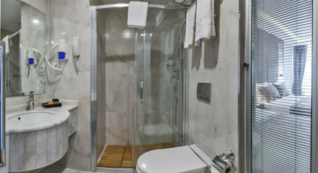 Одноместный номер Standard Glorious Hotel