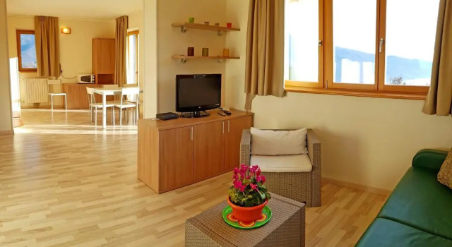Teresa Campi Apartments Lake view by Gardadomusmea, Забронировать Апартаменты/квартира Отели Валле-дель-Адидже с парковкой, Парковка