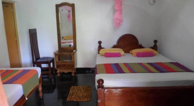 Sandadiya Resort, Забронировать Курортный отель Отели Хамбантота с парковкой, Парковка