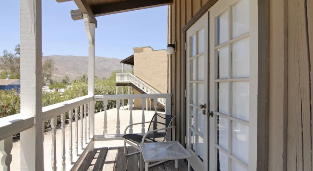 Двухместный номер Premium с балконом Palm Canyon Hotel and RV Resort