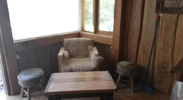 Wonderful Rustic Cabin 2, With Native Logs, on the Banks of the Trancura River