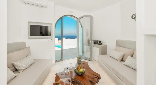 Oyster Luxury Suites