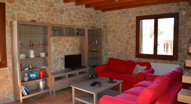 Pyrgos Luxury Country Home